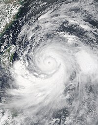 先島諸島に接近する台風第9号（8月8日）