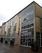 劇場（法語：Théâtre de Montbéliard）