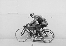 W.Hodgkinson and his JAP (Sept 1904, Prix du MCF)