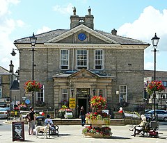 Wetherby Town Hall 001.jpg