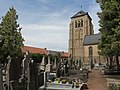 Kirche und Friedhof