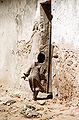 Juli Kind im alten Stadtteil Hamar Weyne in Mogadischu, 1992