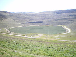 大发现煤矿（法语：La Découverte (mine)）坑