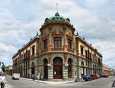 Teatro Macedonio Alcalá.