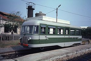 M1c.82, hier in Catanzaro Lido, ist der letzte betriebsfähige Schienenbus in Kalabrien.