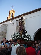 Procesión de la imagen de San Bartolomé hacia su ermita (24 de agosto).