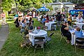 Gäste im Garten des Stansbury House während des Stansbury Ice Cream Social im Juli 2023