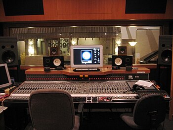 English: Studio A control room at SugarHill Re...