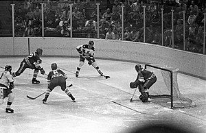 An amateur photo featuring 1980 U.S. vs USSR ice hockey matchup USA - Soviet Union 1980 match.jpg