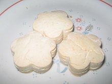 Kuih bangkit - Wikipedia Bahasa Melayu, ensiklopedia bebas