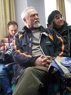 Анатолий Котков (в центре) на встрече с Сергеем Удальцовым. Екатеринбург, 2 июня 2018 года
