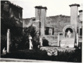 Dům Marcuse Lucretia. Obrázek z knihy The art of garden design in Italy od H. Inigo Triggse.