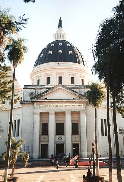 File:Basílica Itatí.jpg