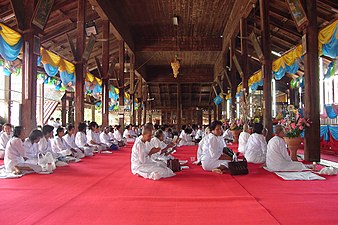 Buddhist pray.jpg