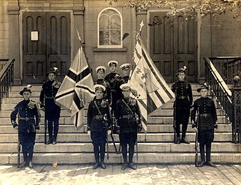 Compagnie de jeunes miliciens à Québec, vers 1915