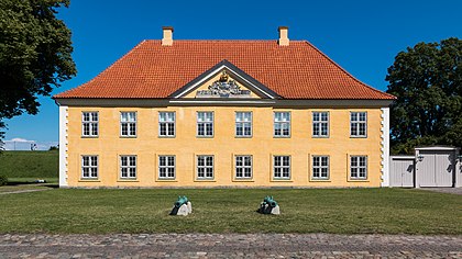 Kommandantgården na cidadela Frederikshavn, uma das antigas fortificações de Copenhague, Dinamarca. (definição 5 396 × 3 035)