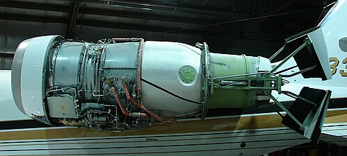 PW305 bare engine with inlet (white) and nozzle/thrust reverser (green)