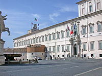 200px-RomaPalazzoQuirinale.JPG