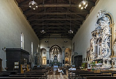 L'interno della chiesa.