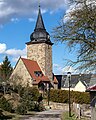 Kirche mit Ausstattung, Kirchhof und Einfriedung