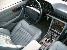 W126 500 SEL cabin with driver's side airbag SRS 500 SEL W126 1.jpg