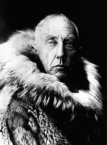 Amundsen's face in a black and white photo