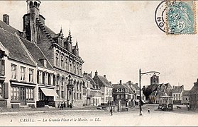 Carte postale ancienne de l'hôtel de ville vers 1900