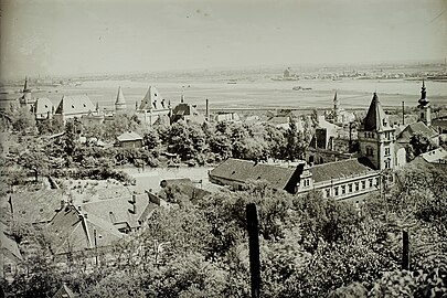 поглед са Дунава, палата Цуба-Дурозијер и палата Терлеј 1932.