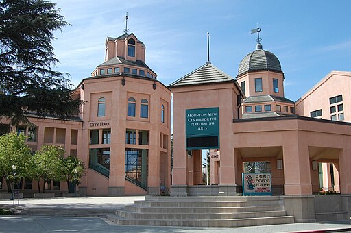 City Hall of Mountain View - panoramio - Aleh Haiko (1) (cropped).jpg