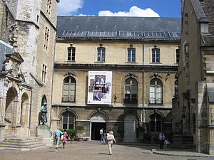 Public entrance of the Museum of Arts in Dijon...