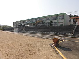 Haenam Bukpyeong Middle School.JPG