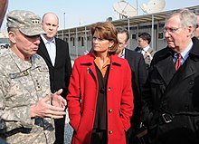 Lt._Gen._Caldwell_talks_with_U.S._Senators_Lisa_Murkowski_and_Mitch_McConnell_during_a_tour_(4278890660)