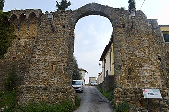 La Porta Pisana.