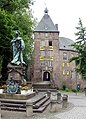 Statue der Luise Henriette von Oranien vor dem Moerser Schloss