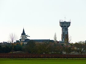 L'église et le château d'eau