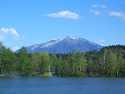 гора Пеца (вид з території Австрії)