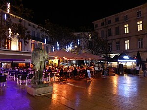 Décembre 2016, cafés et bars en soirée.