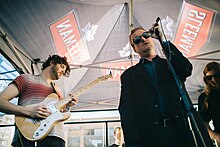 Casey performing live with Protomartyr in 2016