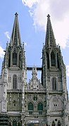 Regensburger Dom St. Peter, einzige Kathe­drale franzö­si­schen Schemas in Bayern, ab 1273.