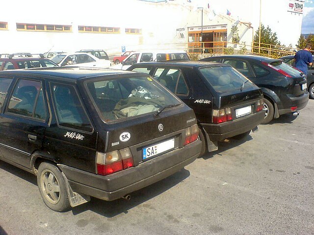 FileSKODA Forman and Favorit Black Linejpg