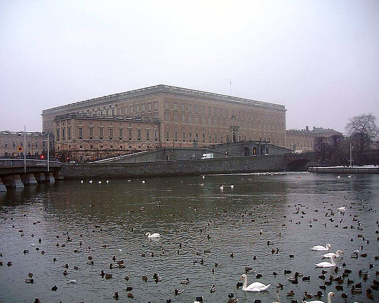 750px Stockholm Palace north facade March 2007