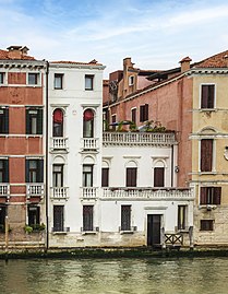 Le Palais Bragadin Velluti sur le Grand Canal