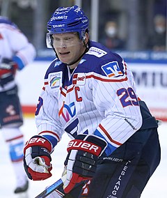 Description de l'image 2021-11-19 Eisbären Berlin gegen Adler Mannheim (Deutsche Eishockey-Liga 2021-22) by Sandro Halank–032.jpg.