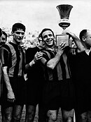 Atalanta players lifting the 1962–63 Coppa Italia