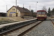 42.–43. KW Der Bahnhof von Heřmanova Huť (Hermannshütte) an der Bahnstrecke Nýřany–Heřmanova Huť im Westen von Tschechien (März 2011).