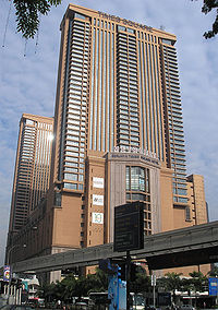 Berjaya Time Square in the afternoon, Kuala Lumpur (Dec 2006).jpg