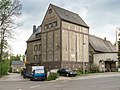 Mühlengebäude mit Büroausstattung, Silo und Mühlentechnik sowie angebautem Müllerwohnhaus (ehemals Franz-Enghardt-Mühle, Heiersdorfer Walzenmühle)