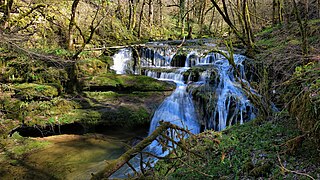 La cascade amont sur l'Audeux.