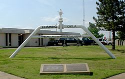 Pipeline Crossroads of the World monument (2006)