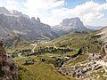 Dolomites - Alta Via 2, Stage 03-11 Rifugio Puez to Rifugio Boè - panoramio (9).jpg4.608 × 3.456; 4,53 MB